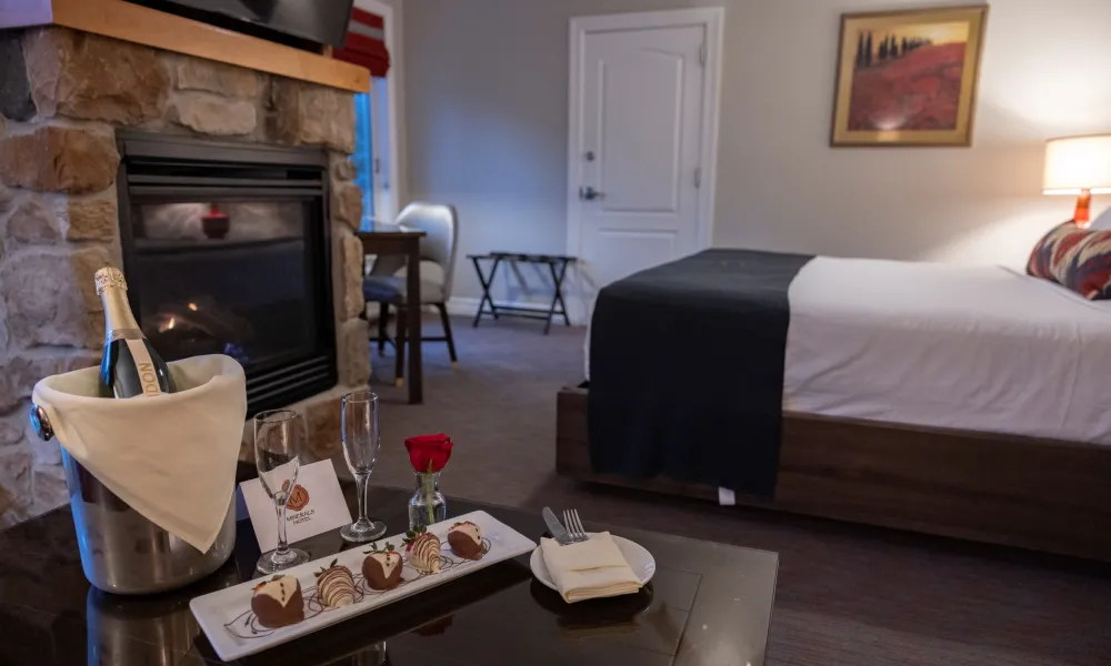 Junior Suite Guest Room with Balcony at Minerals Hotel