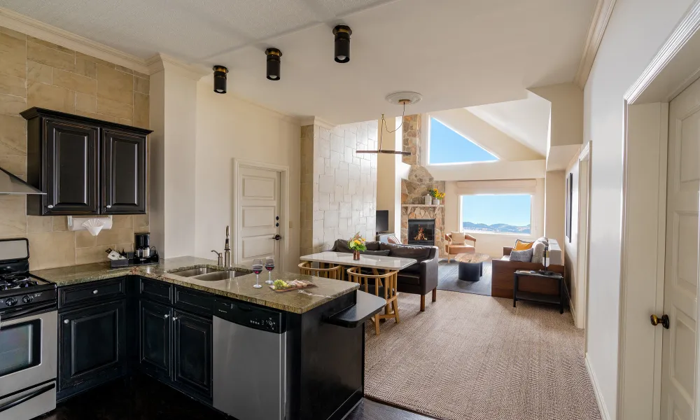 1 bedroom 1 bath suite at Grand Cascades Lodge